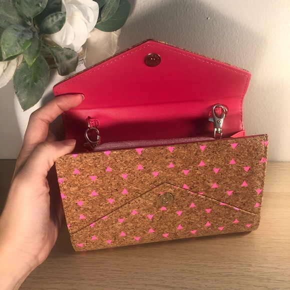 Francesca’s Trixi Cork Pink Envelope Wallet - Picture 5 of 16